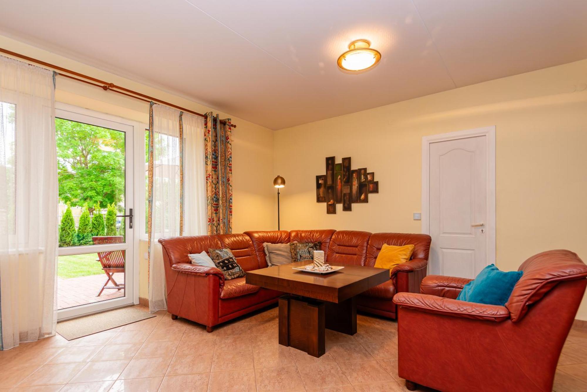 Family Inn Cottage With Terrace Palanga Ngoại thất bức ảnh