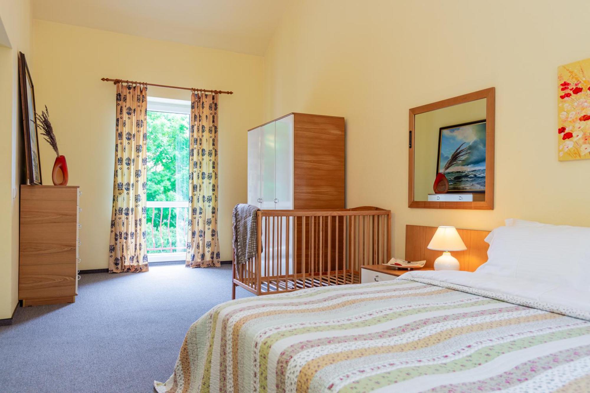 Family Inn Cottage With Terrace Palanga Ngoại thất bức ảnh