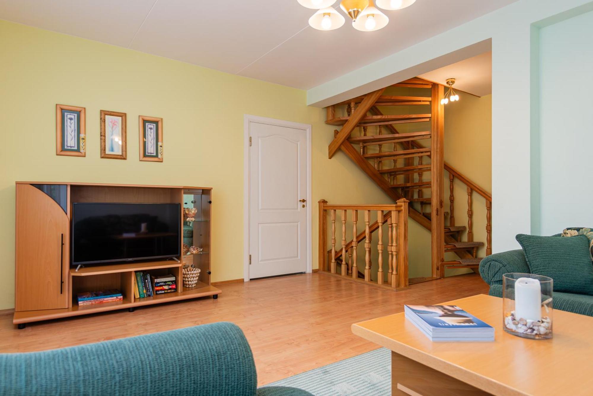 Family Inn Cottage With Terrace Palanga Ngoại thất bức ảnh